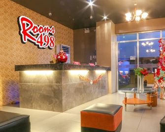 Rooms 498 Hostel - Mandaluyong - Rezeption