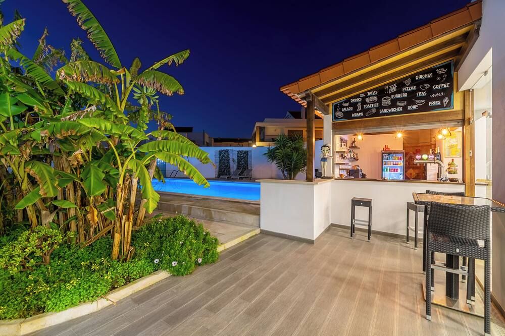Silver Seahorse Garden Retreat - Peniche