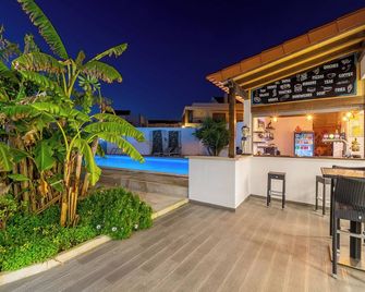 Silver Seahorse Garden Retreat - Peniche