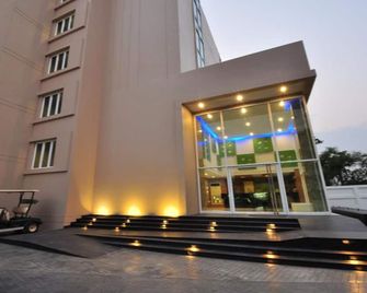 Tanzeno Hotel - Nong Khai - Gebouw