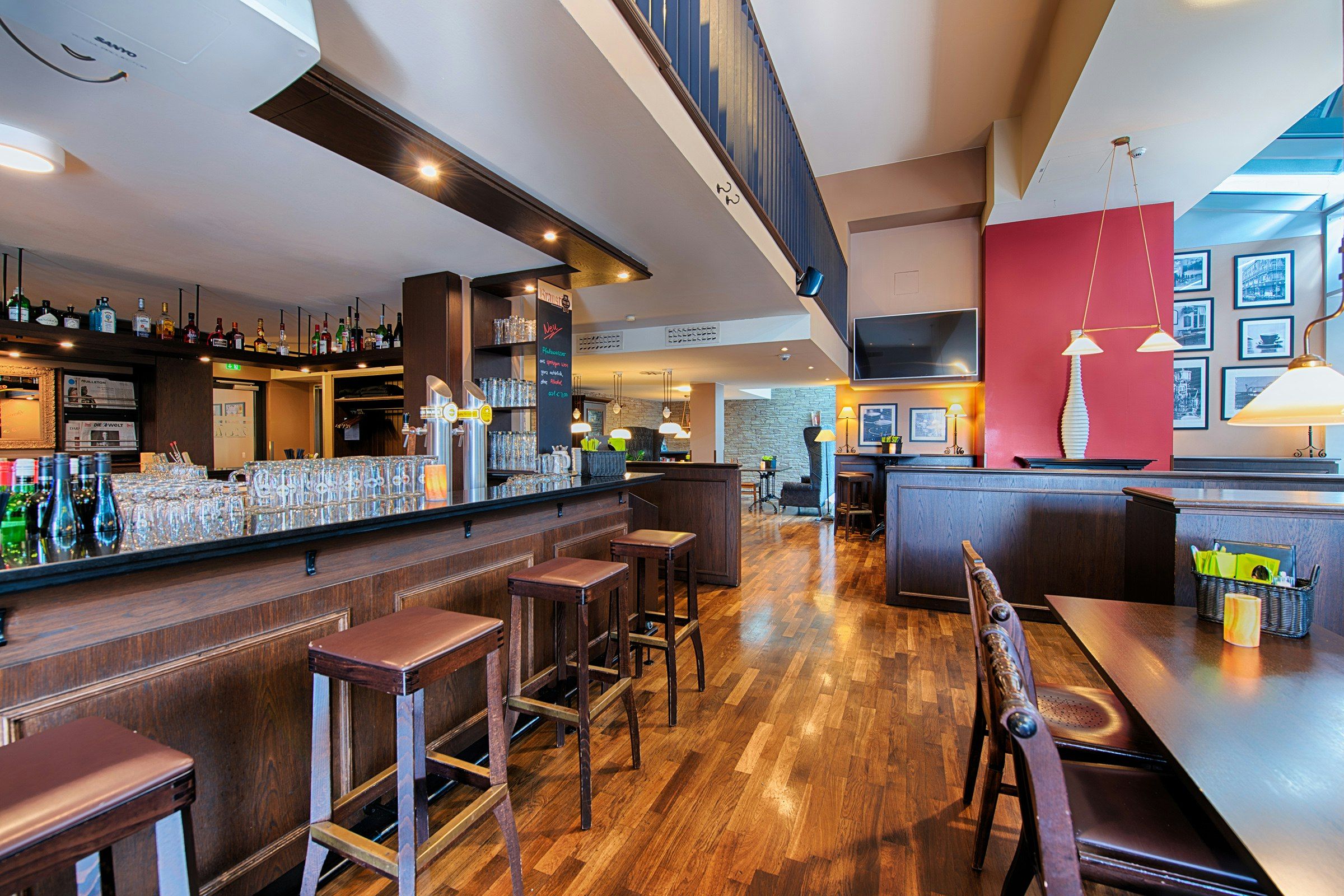 Welcome Hotel Darmstadt City Center - Darmstadt - Bar