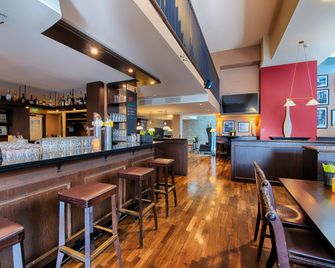 Welcome Hotel Darmstadt City Center - Darmstadt - Bar