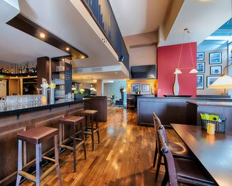 Welcome Hotel Darmstadt City Center - Darmstadt - Bar