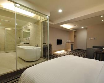 Sun Sweet Hotel - Yilan City - Bedroom