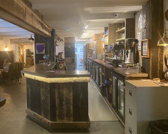 The Sawmills - Ilfracombe - Bar