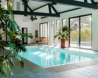 Villa d'architecte avec Piscine proche Paris - Rochefort-en-Yvelines - Piscina