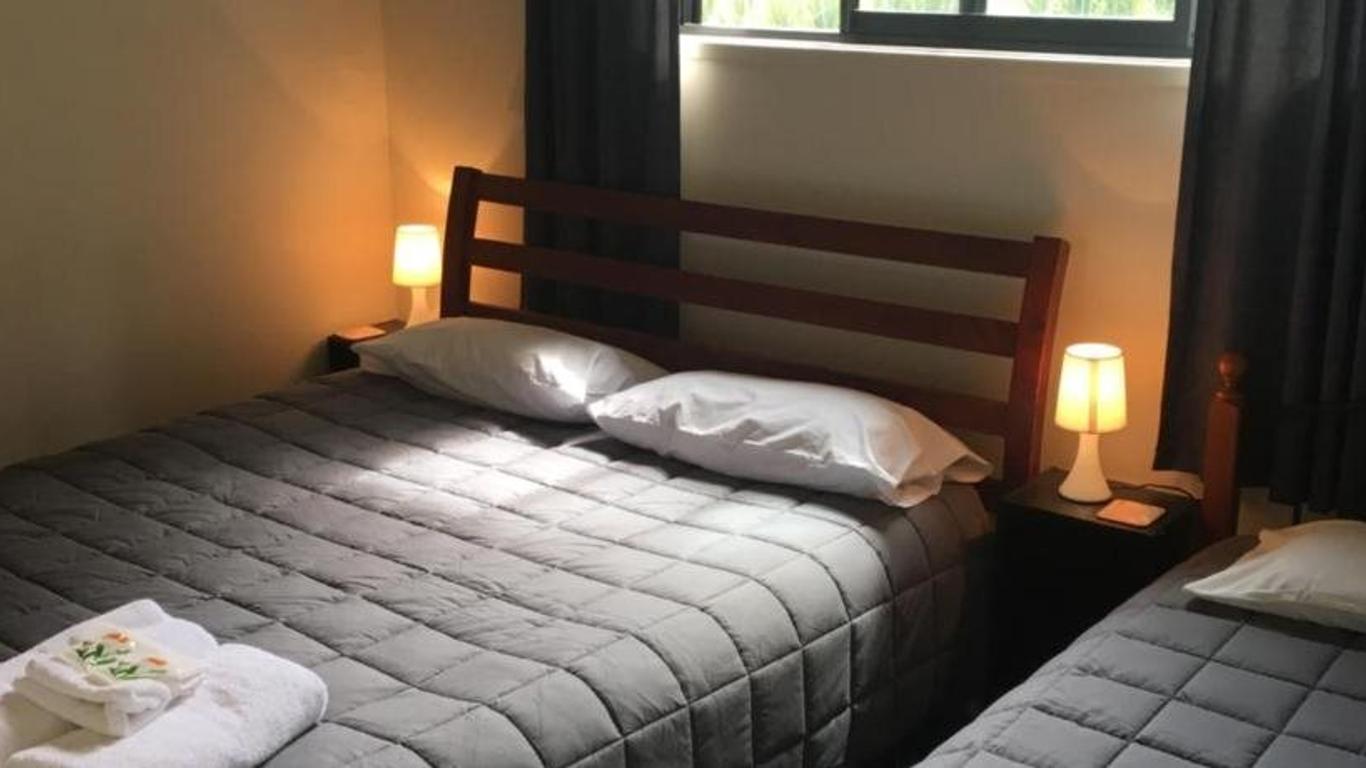 Bay Road Motels