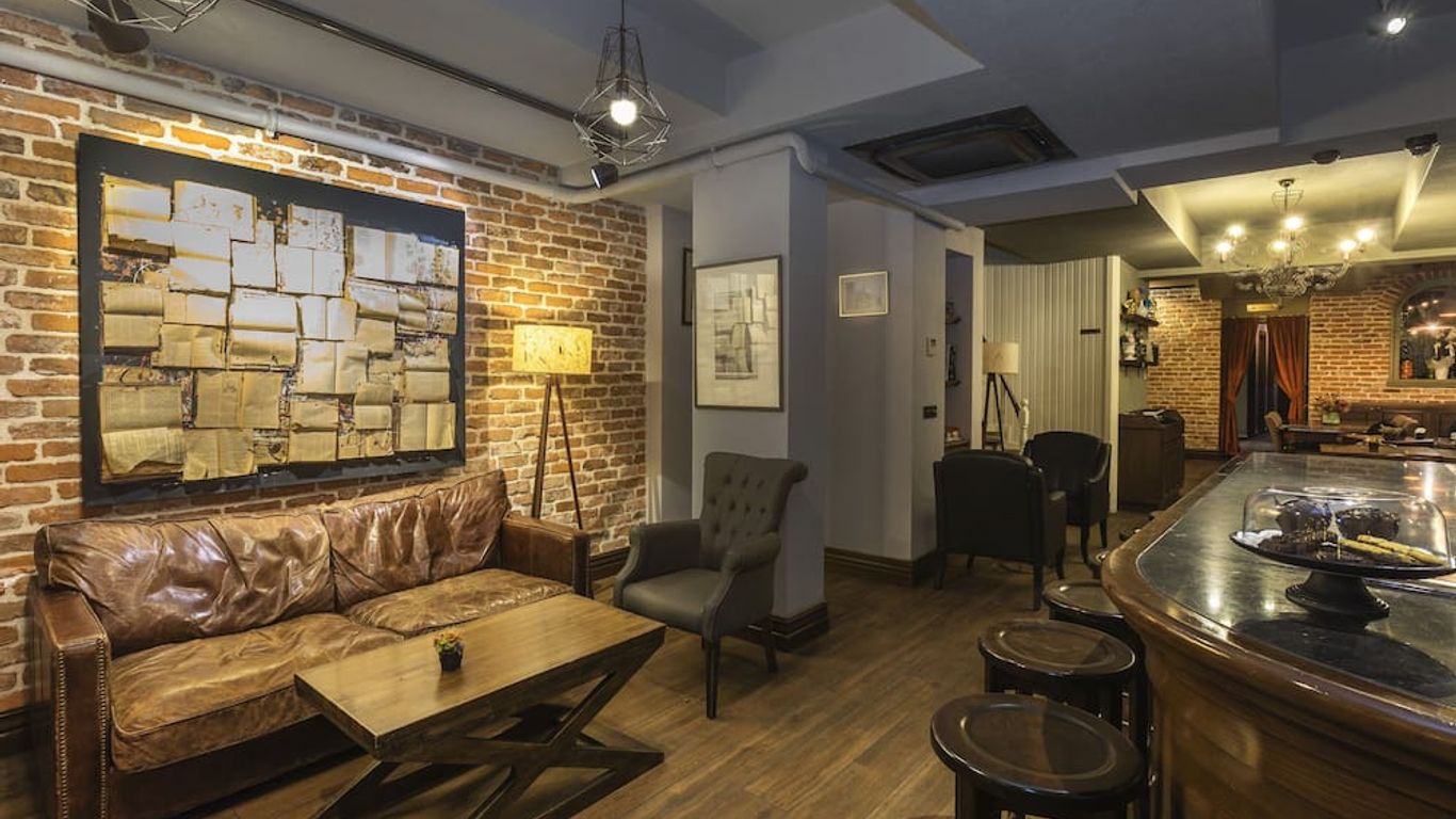 Meroddi Galata Mansion