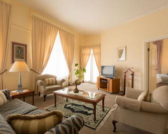 Hansa Hotel Swakopmund - สวากอปมุนด์ - ห้องนั่งเล่น