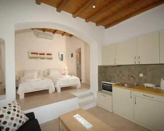 Lino Apartments - Platis Gialos