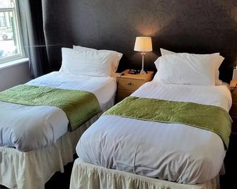 Forresters Hotel Bar & French Restaurant - Barnard Castle - Camera da letto