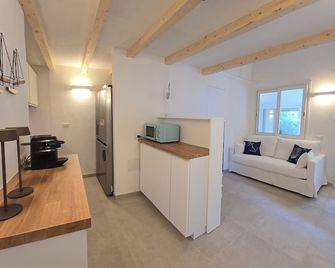 Sardiniaseahouse - Pula - Wohnzimmer