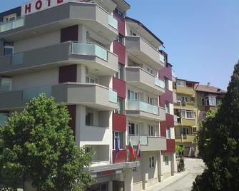 Alpha Family Hotel - Blagoevgrad - Edificio