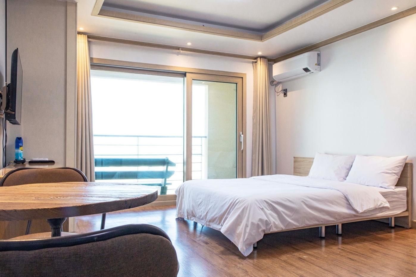 جيجو ستوري هاوس بينشن