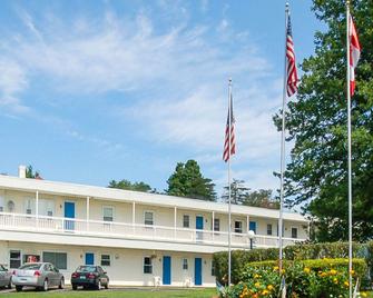 Rodeway Inn - Rutland - Edificio