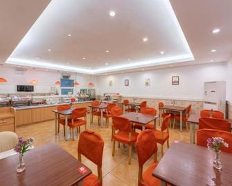 Home Inn Dalian North Railway Station - Dalian - Restaurante