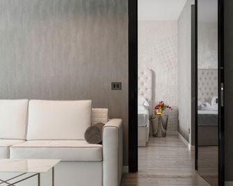 The Promenade Luxury Wellness Hotel - ריצ'ונה - סלון