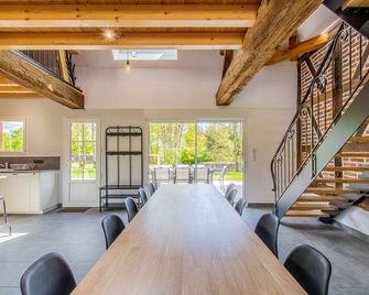 Le Gîte des Garennes - Louhans - Dining room