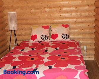 Private lakeside holiday property in nature - Kankaanpaa - Slaapkamer