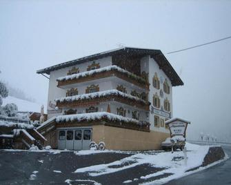 Hotel Alpenfriede - Curon Venosta - Edificio