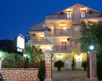 Pansion Filoxenia Apartments & Studios - Lefkada - Bâtiment