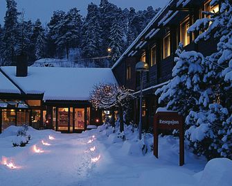 Thon Hotel Vettre - Vettre - Building