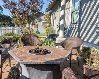 Poe House by AvantStay - El Paso de Robles - Patio