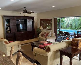 Kahela - Paradise for Rent - Kailua - Living room