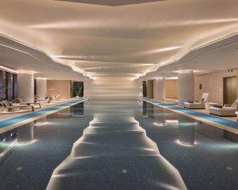 هيلتون شينيانج - شينيانغ - حوض السباحة