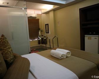 Splash Suites Hotel Laguna - Los Baños - Bedroom