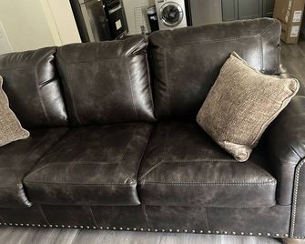 LUXURY Condo Convenient Houston Location close to shopping 5 minutes to Galleria - هيوستن - غرفة معيشة