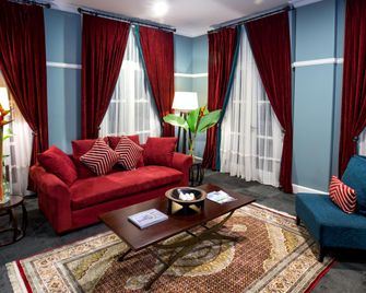 Grand Pacific Hotel By IHG - Suva - Huiskamer