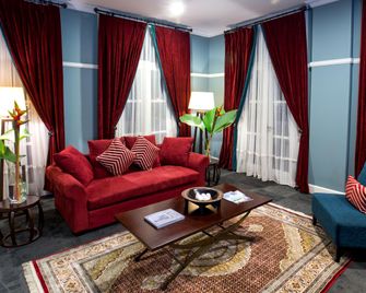 Grand Pacific Hotel By IHG - סובה - סלון