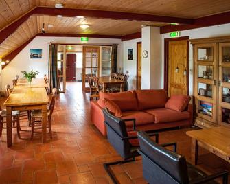 Nice home in Boazum with sauna - Bozum - Sala de estar