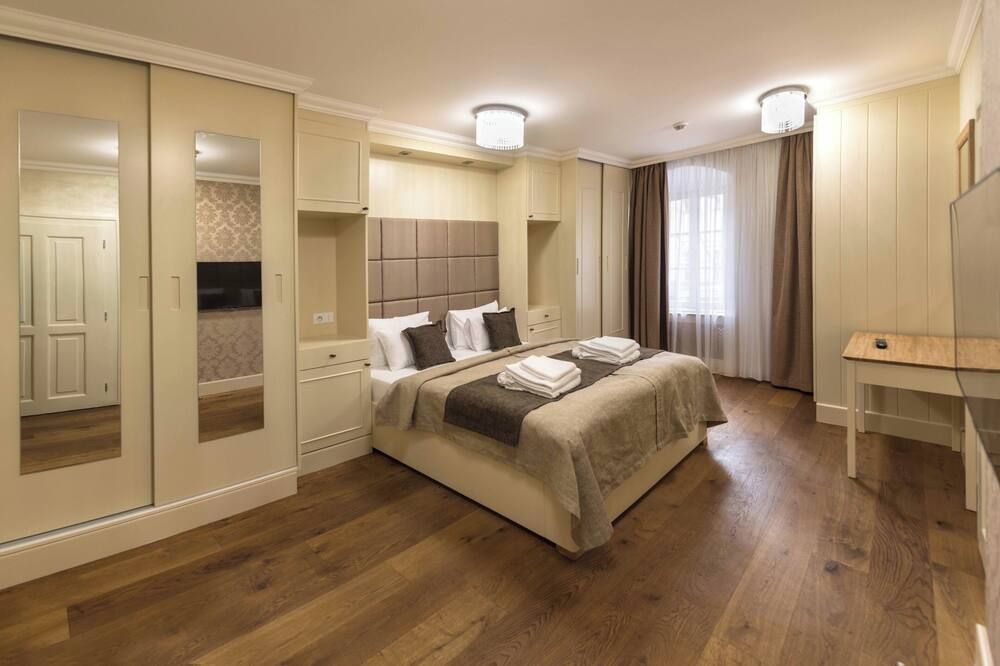 Wellness Hotel Republika 24 - Pilsen - חדר שינה