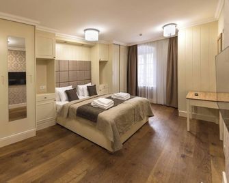 Wellness Hotel Republika 24 Apartments - Pilsen - Schlafzimmer