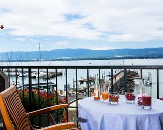 Hotel Restaurant Du Port - Yvoire - Balcony