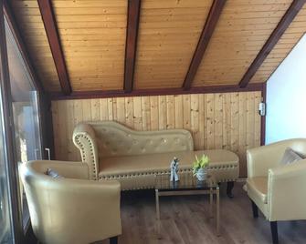 Work or relax in the Sauerland! - Meinerzhagen - Sala de estar