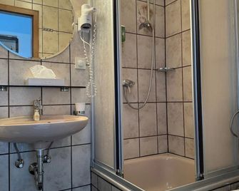 Hotel Zur Mühle - Iserlohn - Badkamer