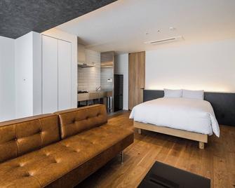 City Suite / Awaji Hyōgo - Awaji - Спальня