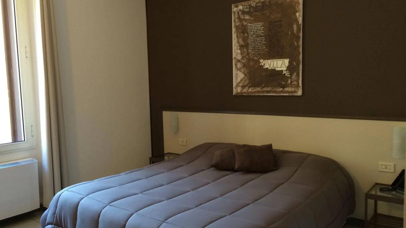 Rrrapido Hotel