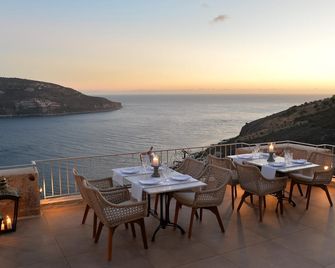 Akrolithi Boutique Hotel & Suites - Karavostasi - Balcony