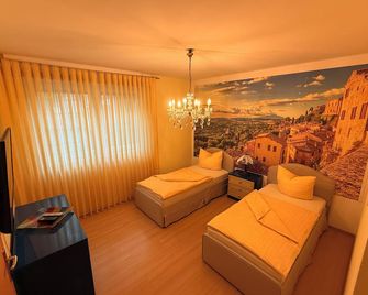 هوتل أم سبورت بارك - دويسبورغ - غرفة نوم