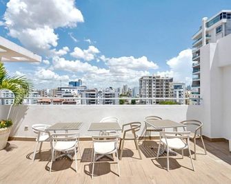 Refreshing Apt In The Center Of Piantini - 聖多明各 - 陽台