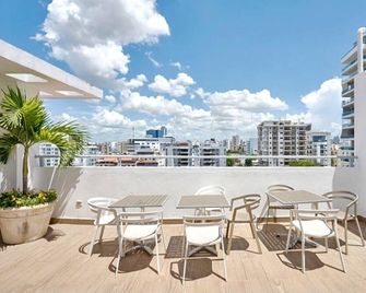 Refreshing Apt In The Center Of Piantini - Santo Domingo - Balcony
