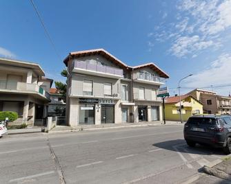 Casa Vinina - Montesilvano - Edificio
