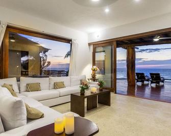 DK Luxury Ocean Front Villa - Adults Only by Baleine Group - Isla Holbox - Pokój dzienny