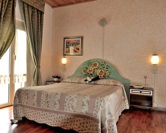 Albergo Ristorante Ferretti - Spoleto - Habitación