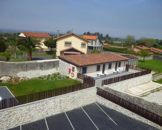 Hotel Villa Marrón - Llanes - Edificio