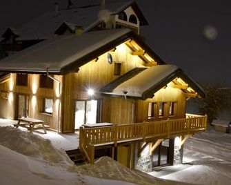 5 Chalet at the slopes with spa and sauna - Villarembert - Bâtiment